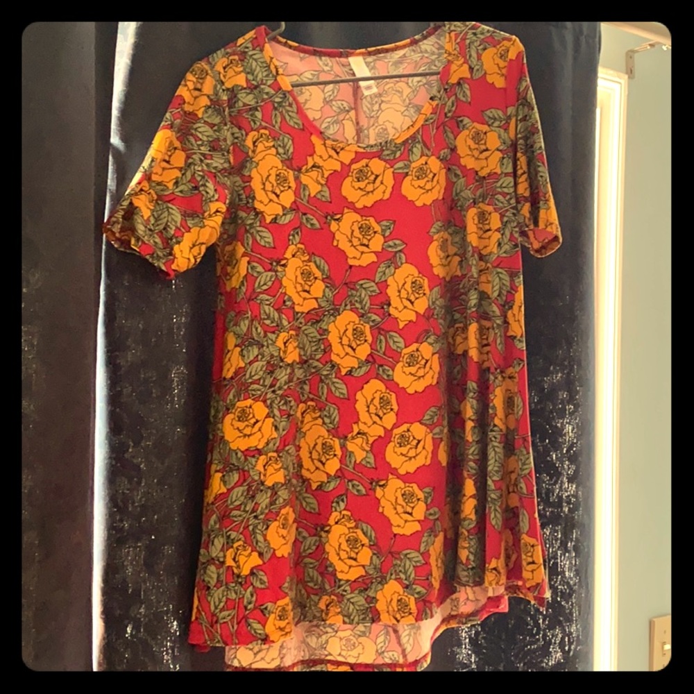Lularoe XS Tee